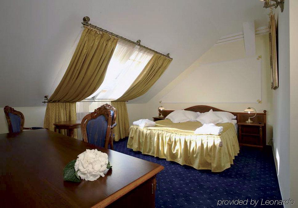Hotel General Prag Zimmer foto